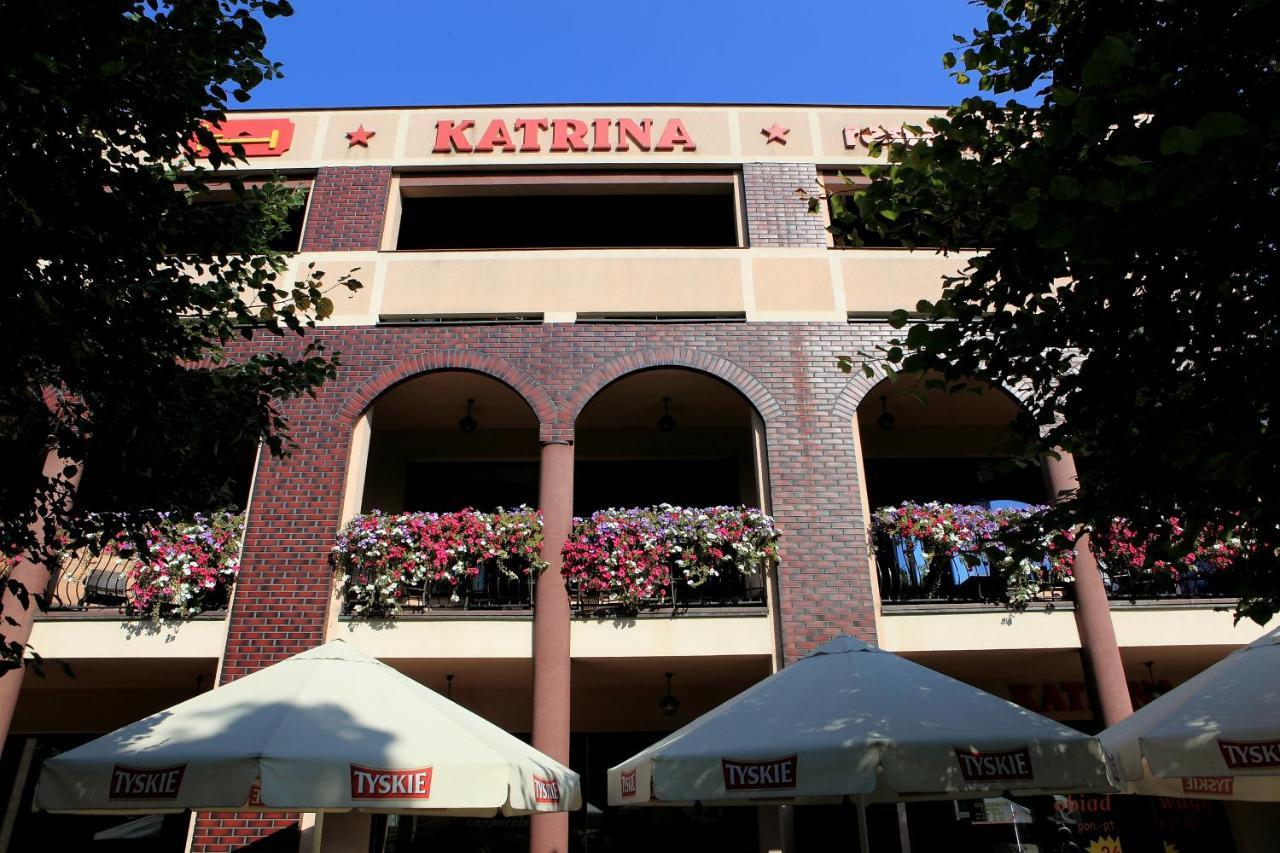 Aparthotel Katrina à Ostrzeszów Extérieur photo